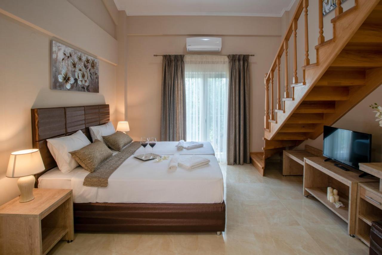 Valery Apartments Pefkochori Exterior photo