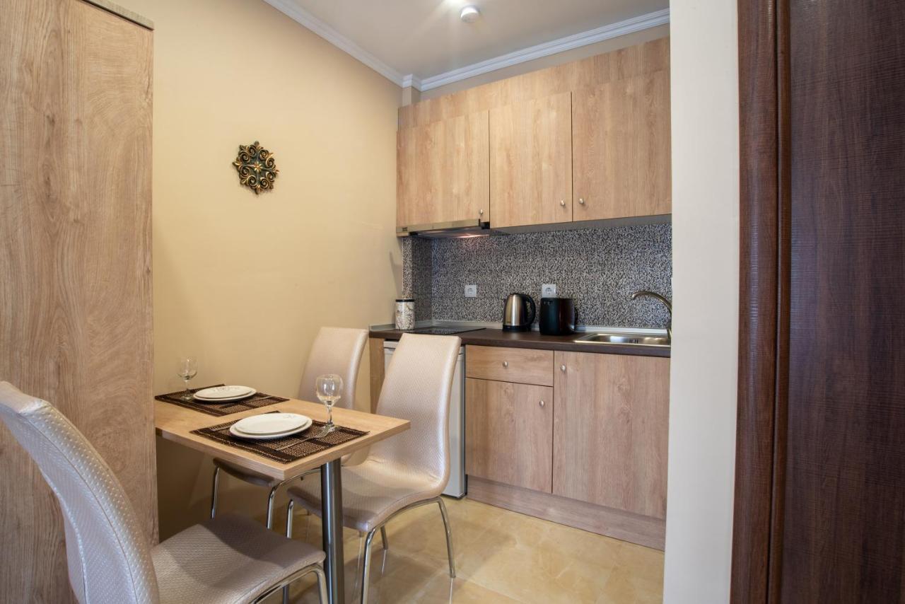 Valery Apartments Pefkochori Exterior photo