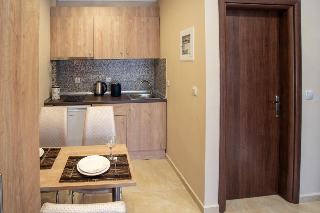 Valery Apartments Pefkochori Exterior photo